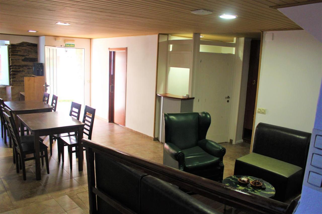 Albergue O Botafumeiro Arzúa Esterno foto